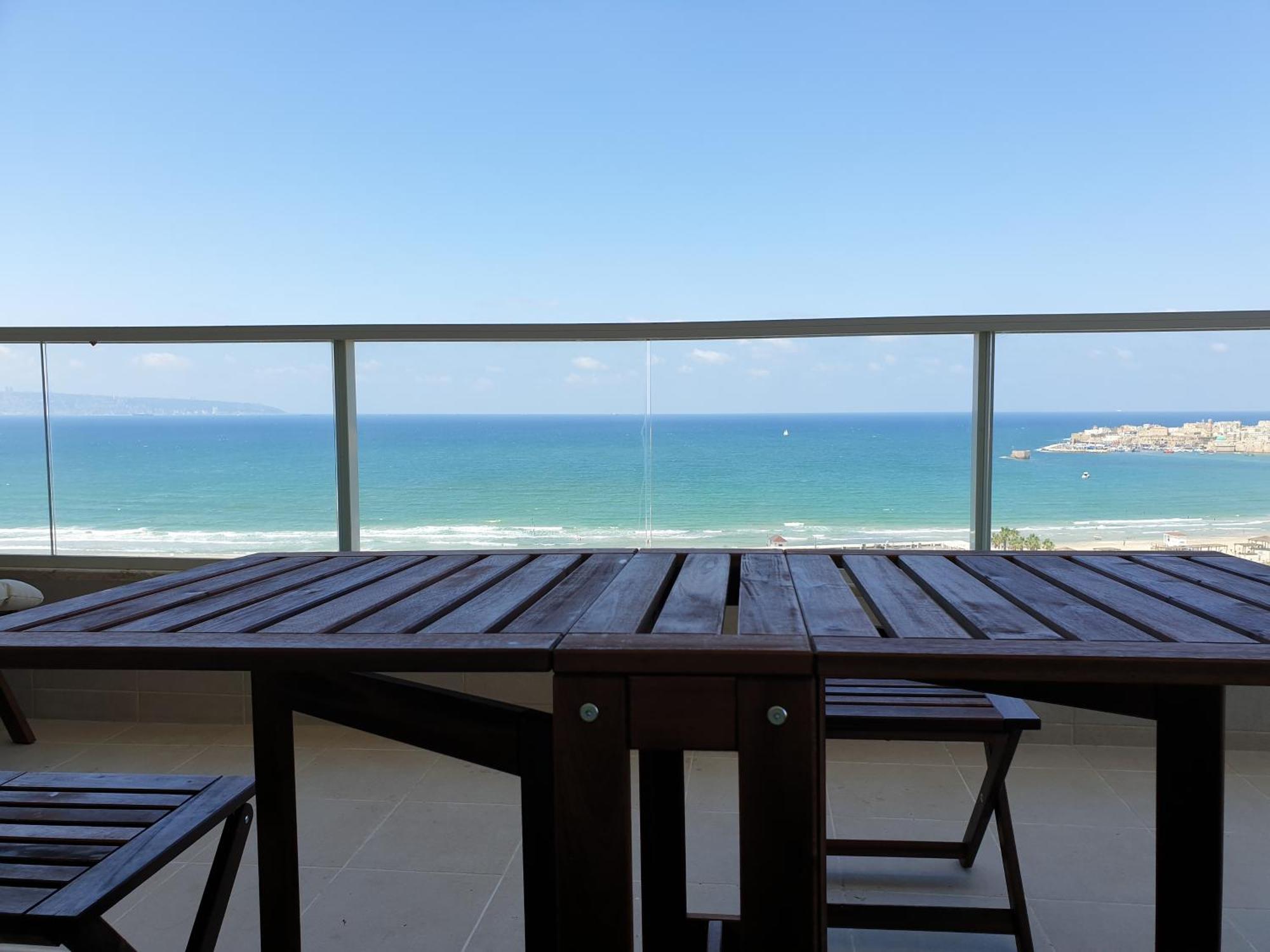 Beachfront Gallery アッコ エクステリア 写真