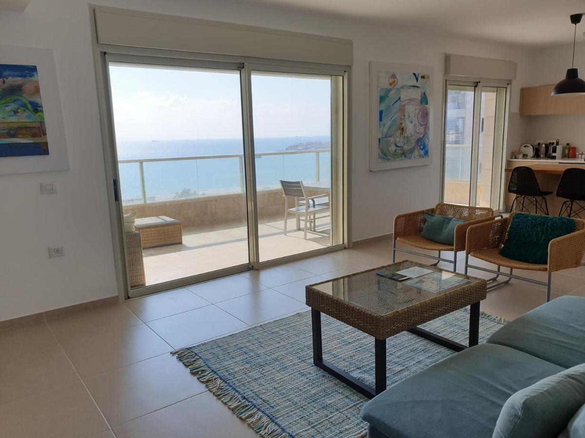 Beachfront Gallery アッコ エクステリア 写真