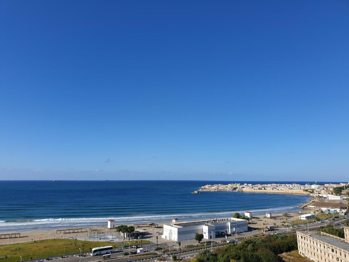 Beachfront Gallery アッコ エクステリア 写真